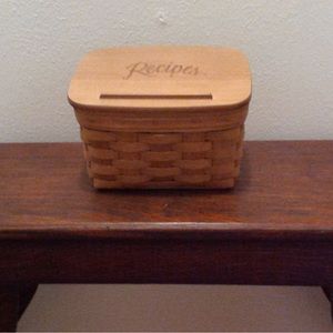 Longaberger golden 2002 “recipes” basket with wooden lid